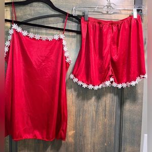 Lace trimmed red and white tank and shorts sleep pajama set size‎ large
